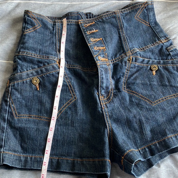 DKNY High Waisted Jean Shorts - Picture 7 of 7